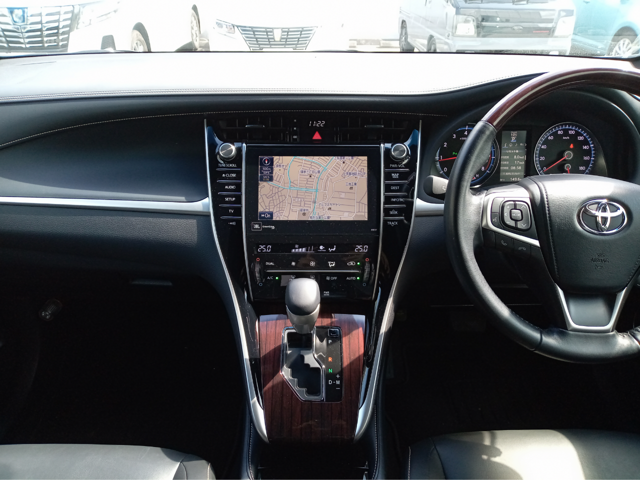 トヨタ ハリアー プレミアム アドバンスドパッケージ（2016年・1.3万km 