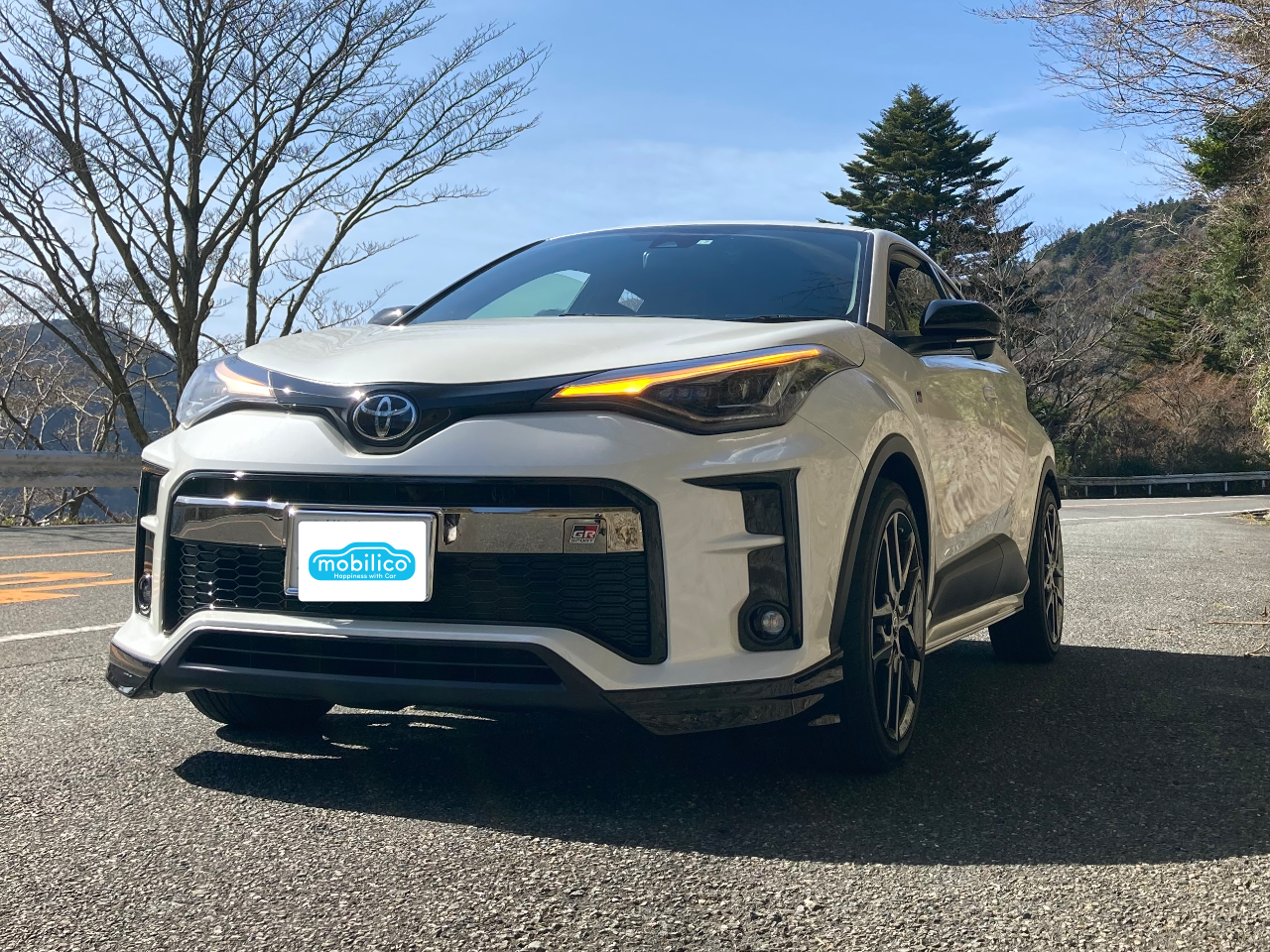 トヨタ C-HR S-T GRスポーツ（2021年・2.2万km・ホワイト系）の中古車