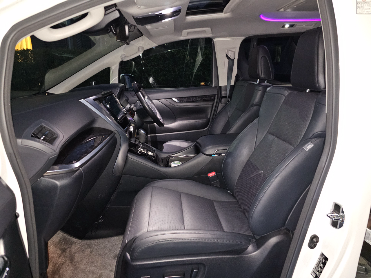 トヨタ アルファード 2.5S Cパッケージ（2019年・2.6万km・ホワイト系