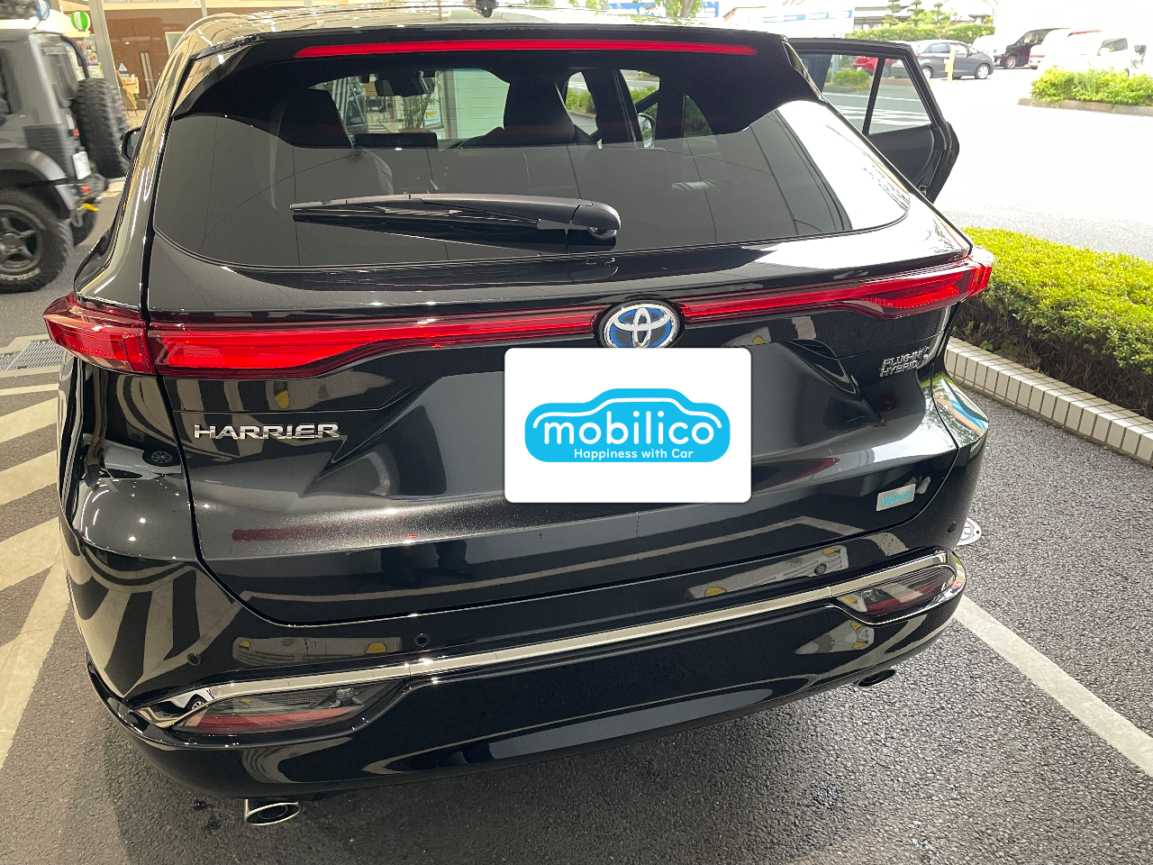 トヨタ ハリアーPHEV Z（2023年・0.9万km・ブラック系）の中古車