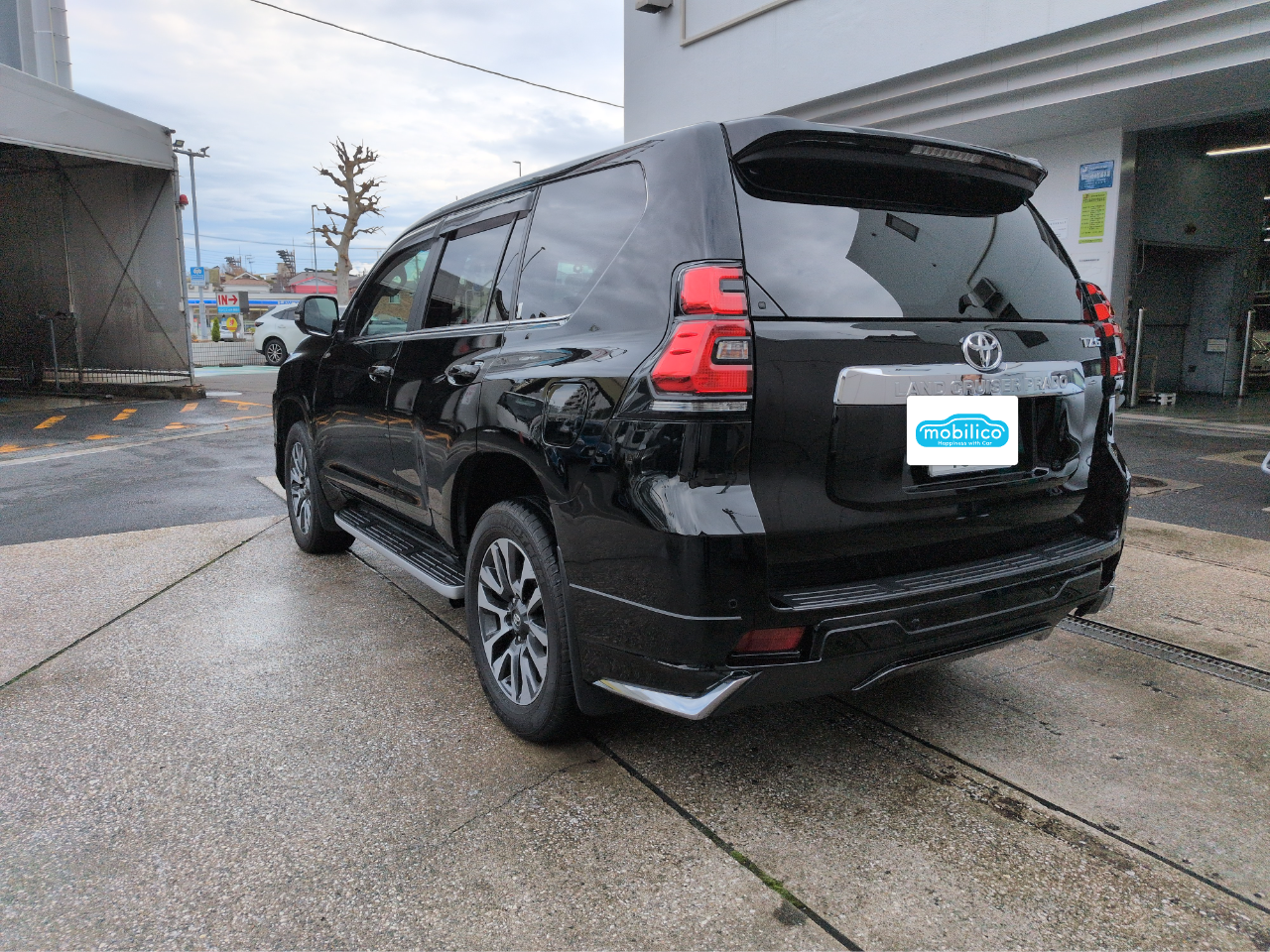 トヨタ ランドクルーザープラド TZ-G（2023年・2.0万km・ブラック系 