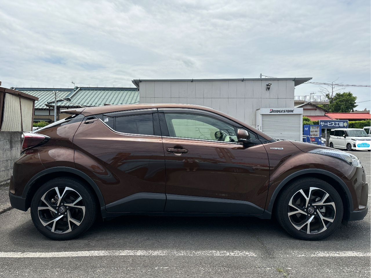 トヨタ C-HR G（2017年・2.4万km・その他の色）の中古車情報 | 個人