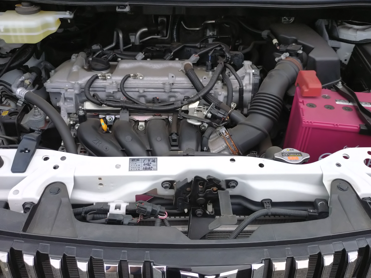 トヨタ エスクァイア Xi（2016年・1.5万km・ホワイト系）の中古車情報