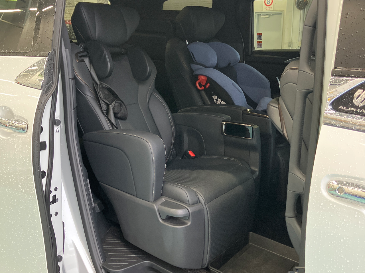 トヨタ アルファード Z（2023年・1.2万km・ホワイト系）の中古車情報