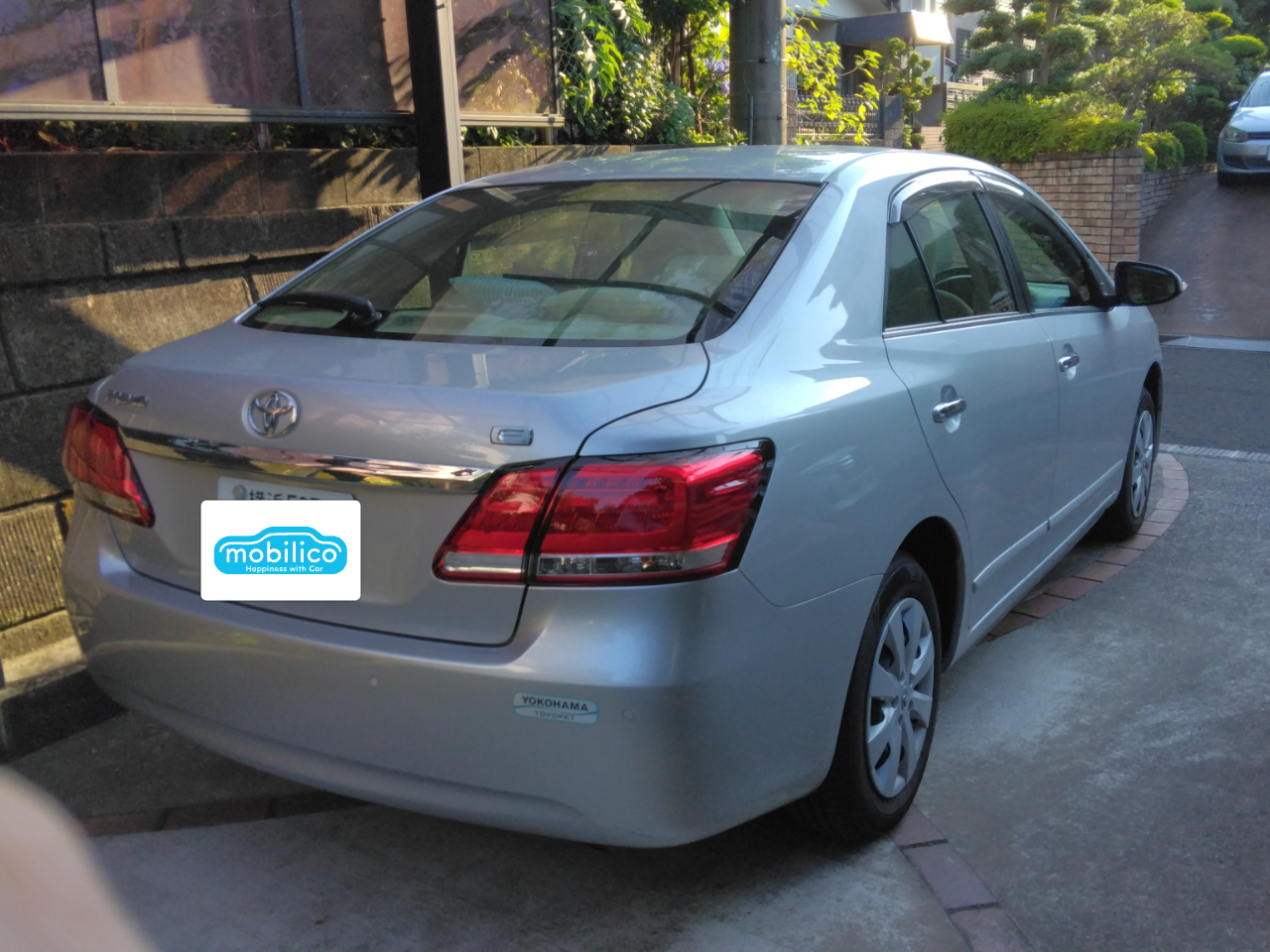 トヨタ プレミオ 1.5F Lパッケージ（2020年・1.7万km・グレー系）の  