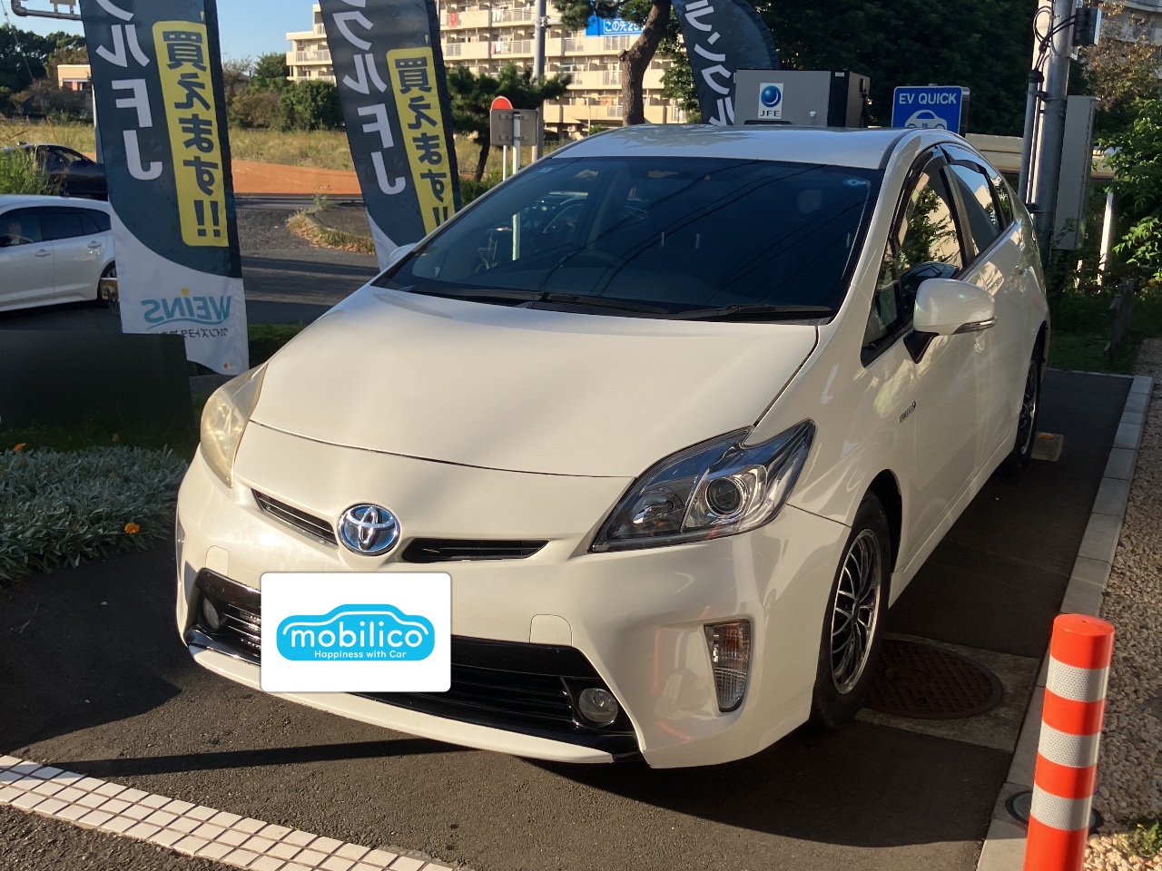 トヨタ プリウスS。2014 走行距離：56,000km。 トヨタ プリウス S（2014年・21.7万km・ホワイト系）の中古車情報