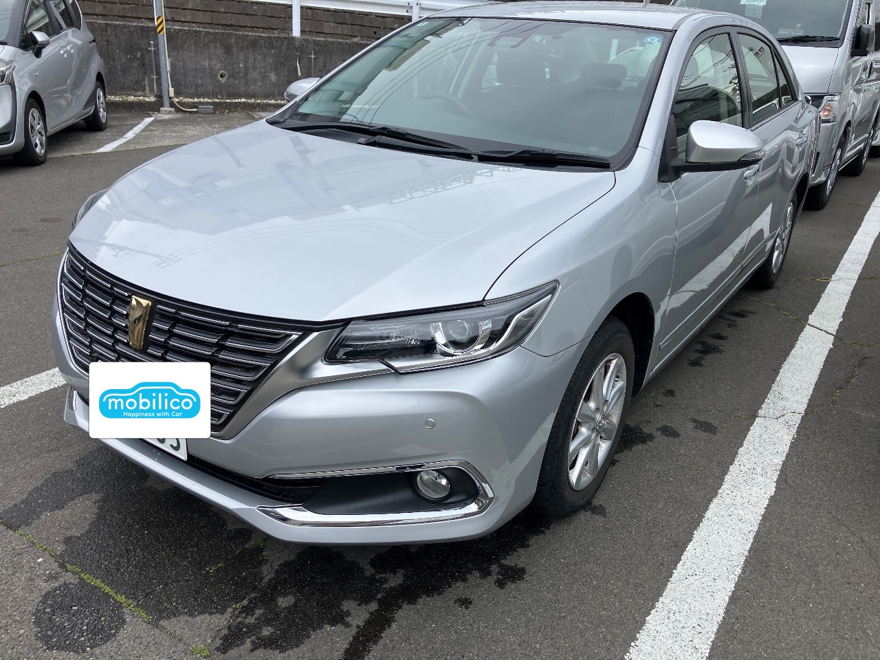 現状販売 トヨタ プレミオ! トヨタ プレミオ 1.5F Lパッケージ（2018年・1.7万km・シルバー系）の