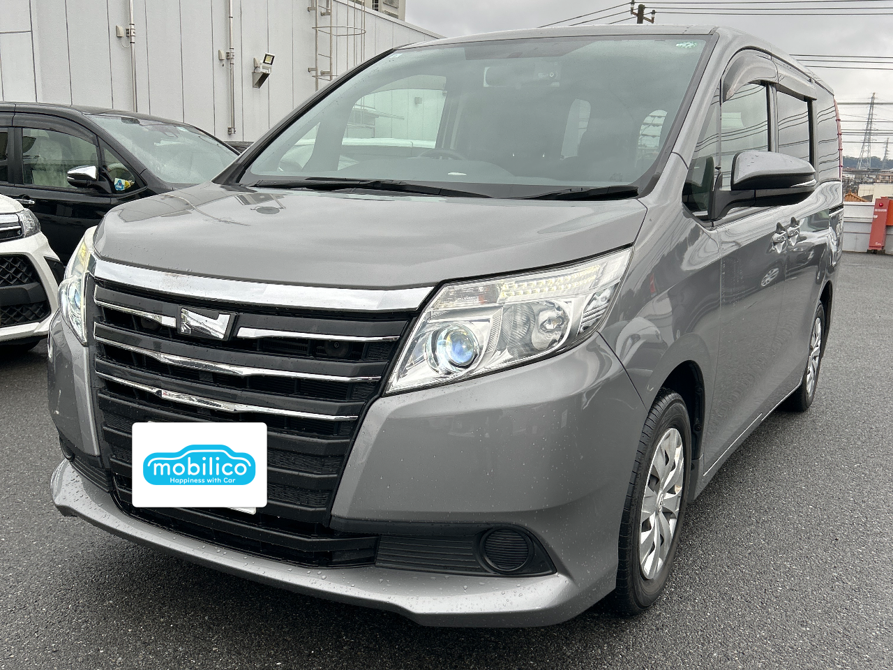 トヨタ ノア 7万1千キロ 車検5/27まで 無く