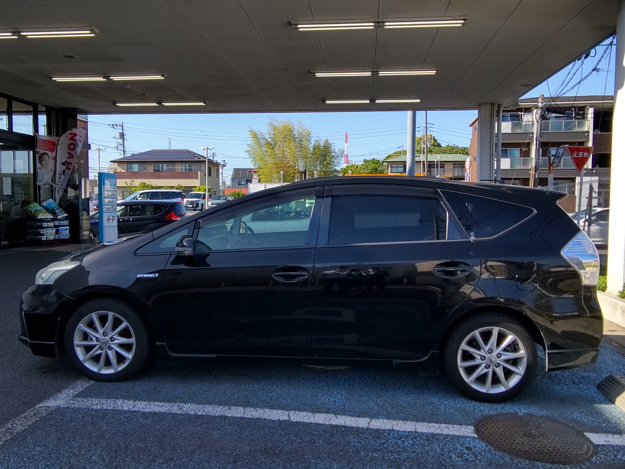 2DR-JAPプリウスα 2012-2021 黒色 9インチ トヨタ プリウス Aツーリングセレクション ブラックエディション