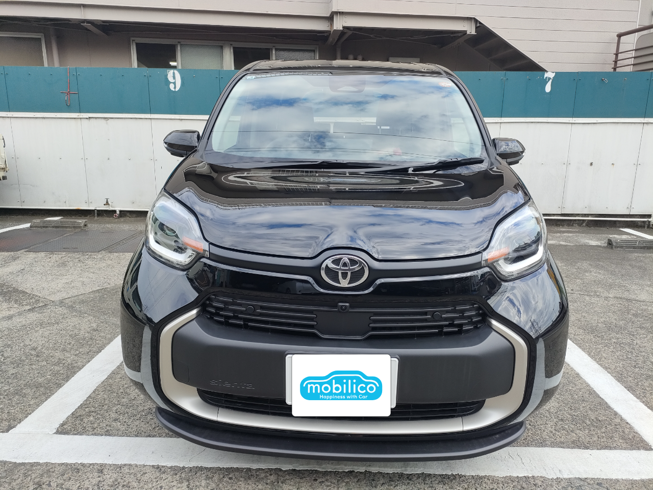 トヨタ シエンタ ハイブリッドZ（2025年・0.2万km・ブラック系