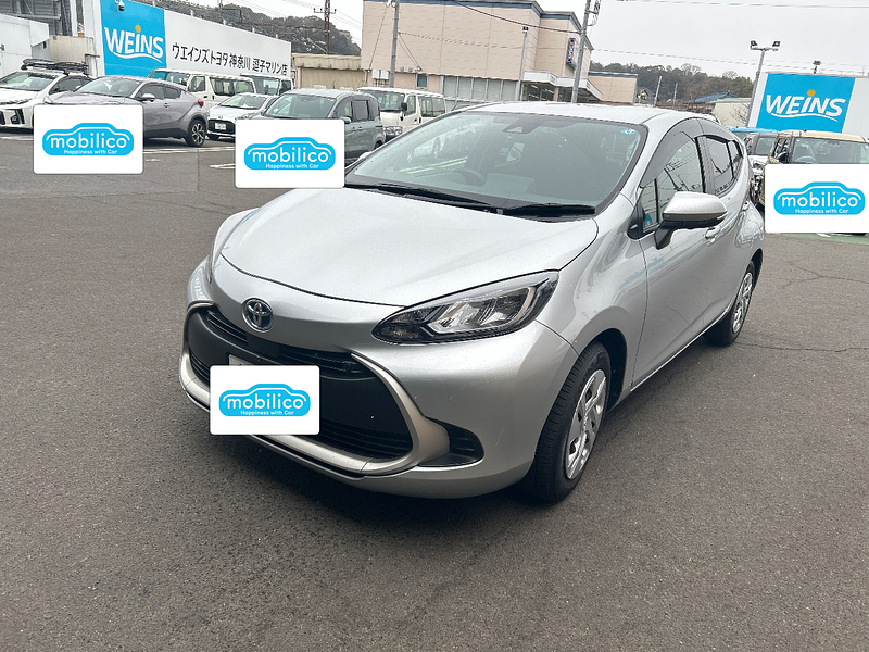 トヨタ アクア G