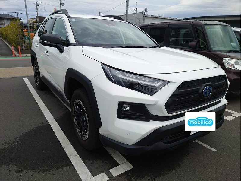 トヨタ RAV4 ハイブリッドアドベンチャー オフロードパッケージII