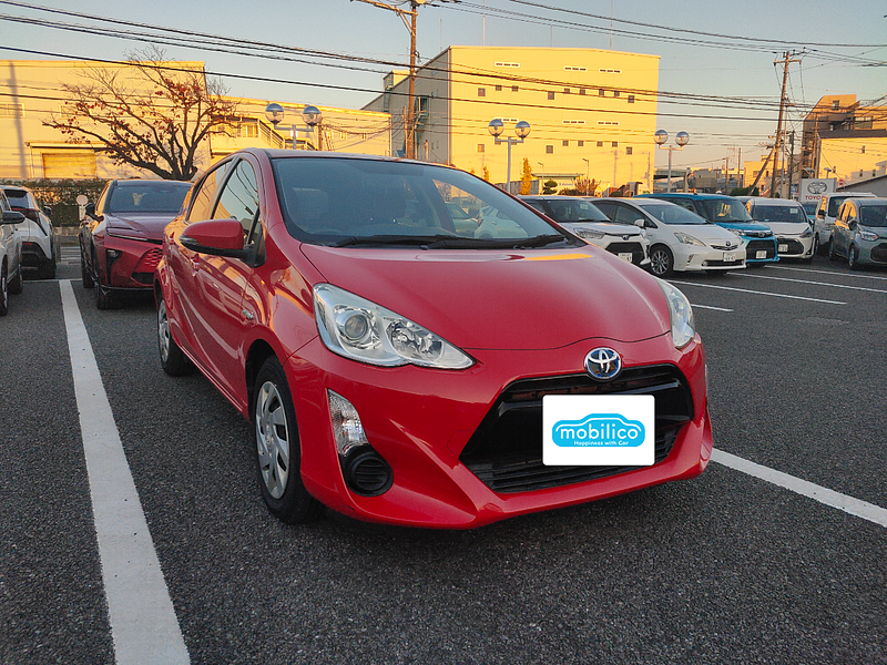 トヨタ アクア S