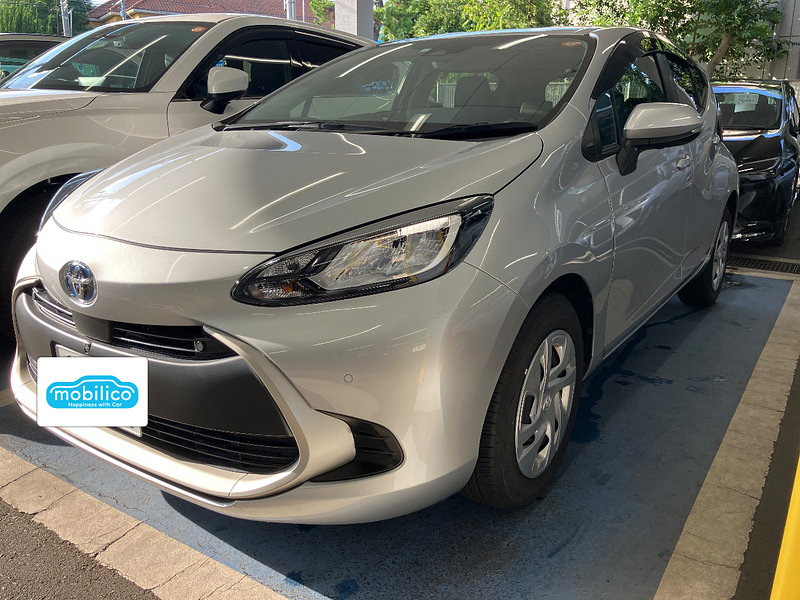 トヨタ アクア G