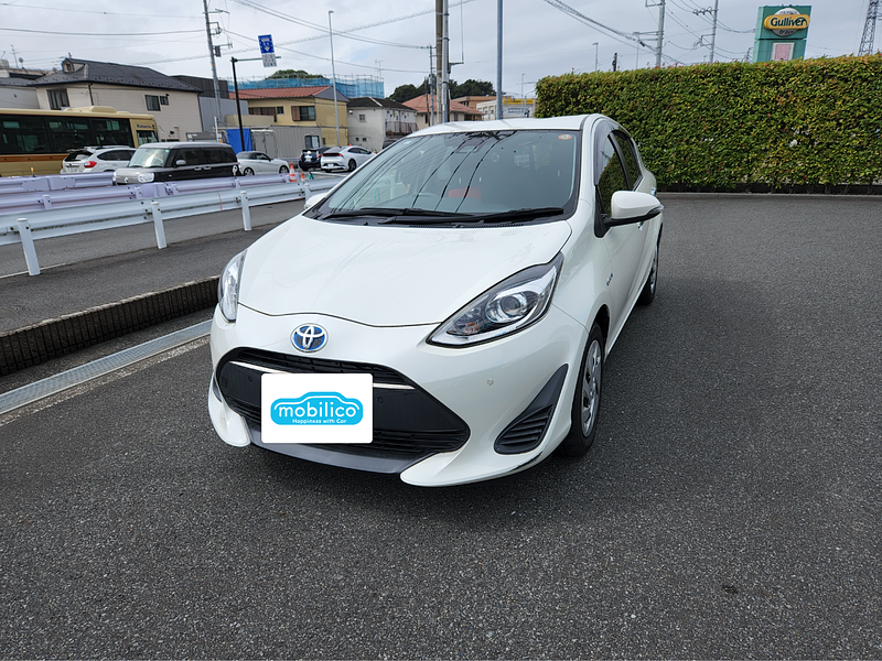 トヨタ アクア Sスタイルブラック