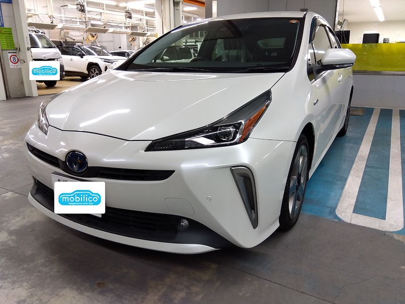 トヨタ プリウス Sツーリングセレクション