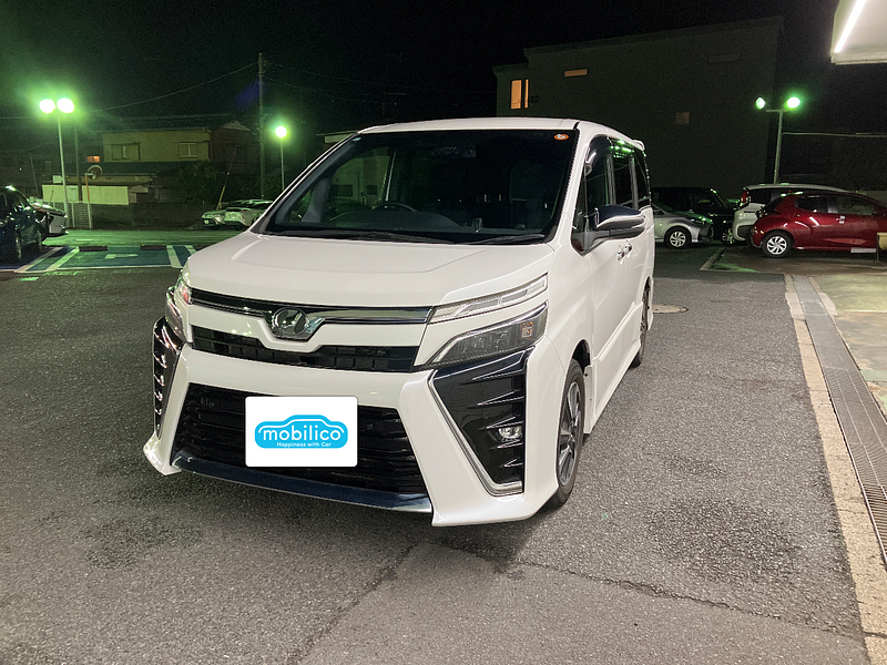 トヨタ ヴォクシー ZS 煌II