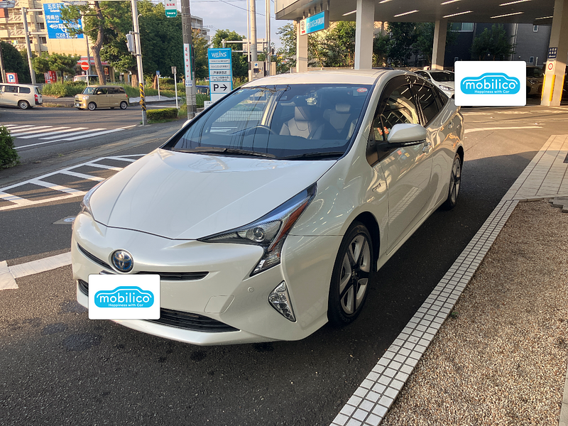 トヨタ プリウス Sツーリングセレクション