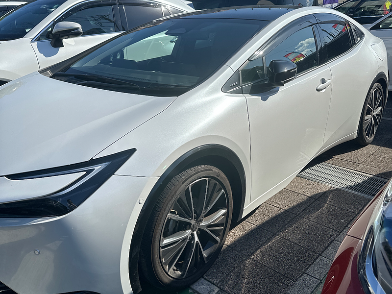 トヨタ プリウス Z