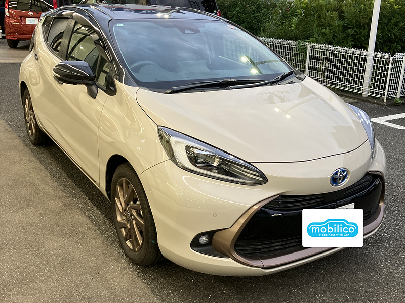 トヨタ アクア Z ラフィネ