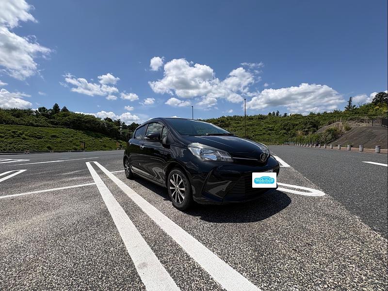 トヨタ ヴィッツ 1.3F スマートスタイル