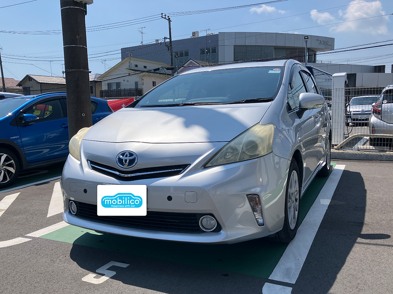 トヨタ プリウスα S