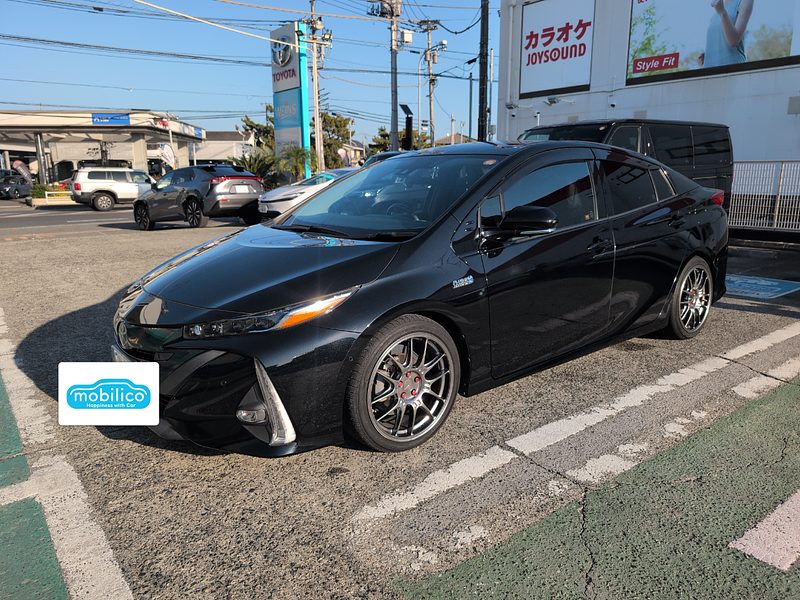 トヨタ プリウスPHV Aユーティリティプラス