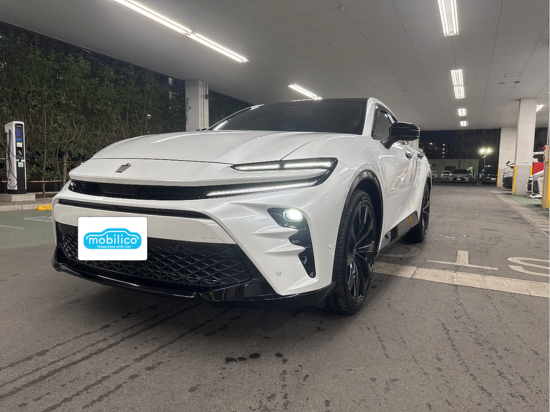 トヨタ クラウンスポーツ Z