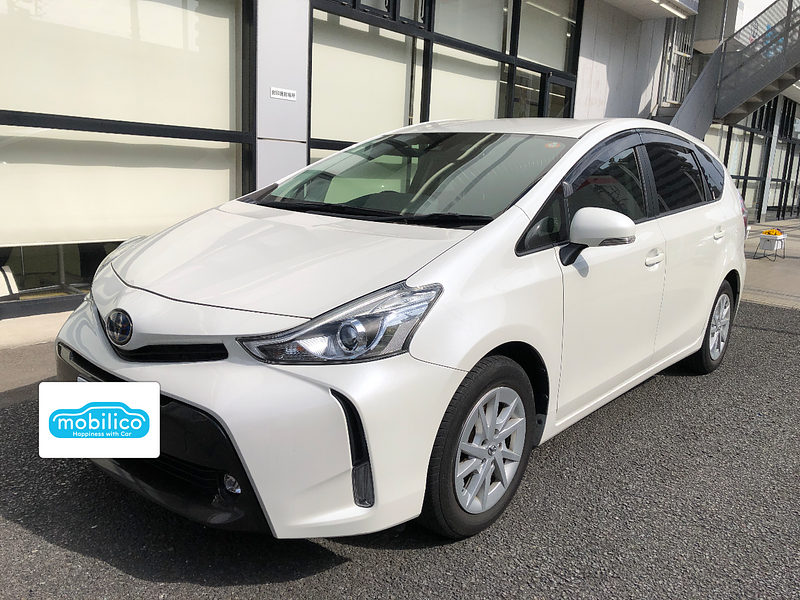 トヨタ プリウスα S