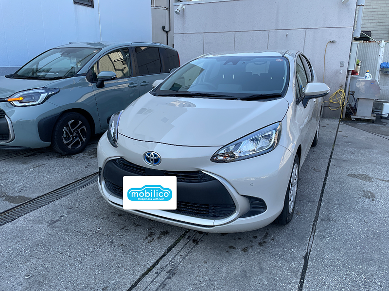 トヨタ アクア G