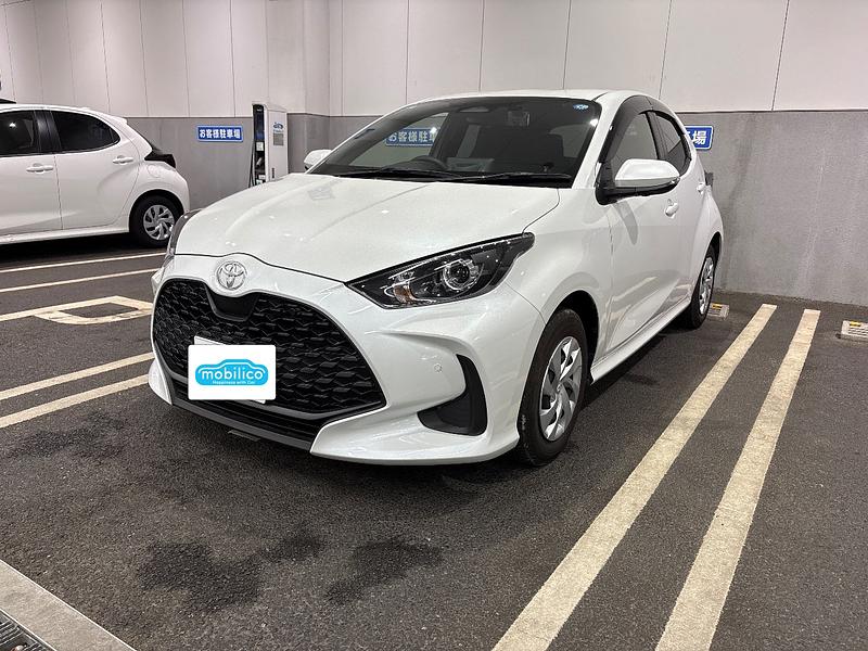 トヨタ ヤリス X