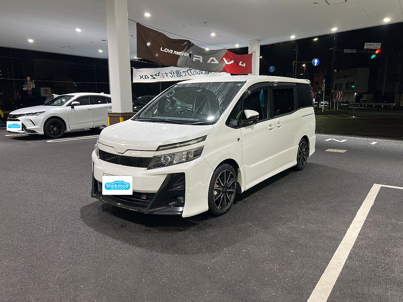 トヨタ ヴォクシー ZS GRスポーツ