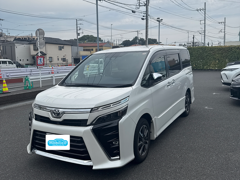 トヨタ ヴォクシー ZS 煌III