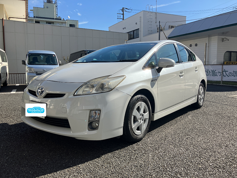 トヨタ プリウス S