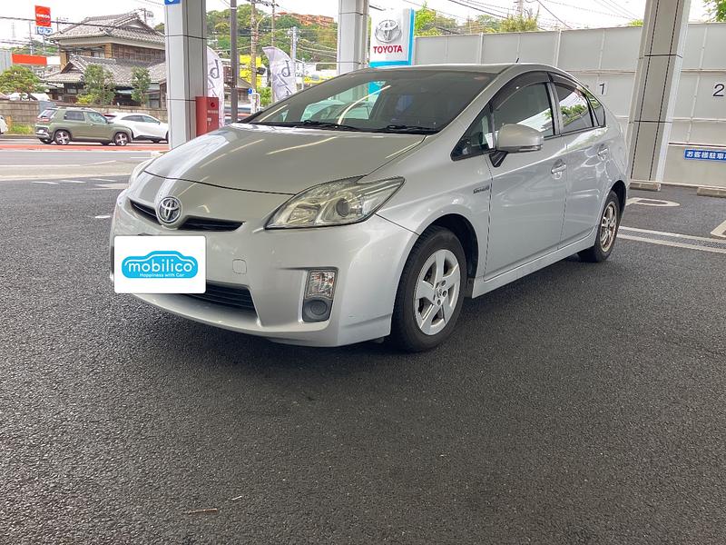 トヨタ プリウス L