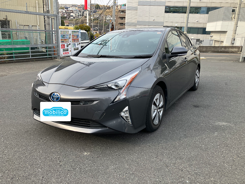 トヨタ プリウス A