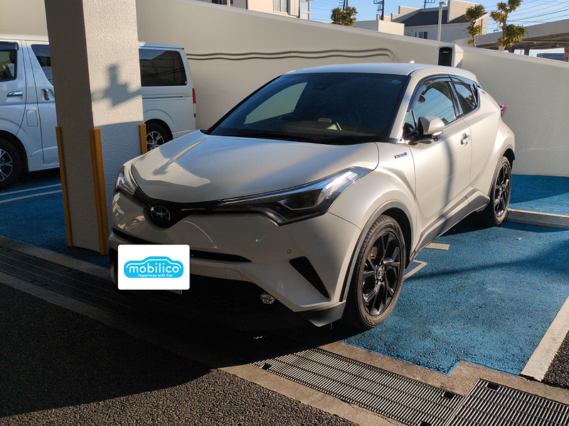 トヨタ C-HR G モード ネロ