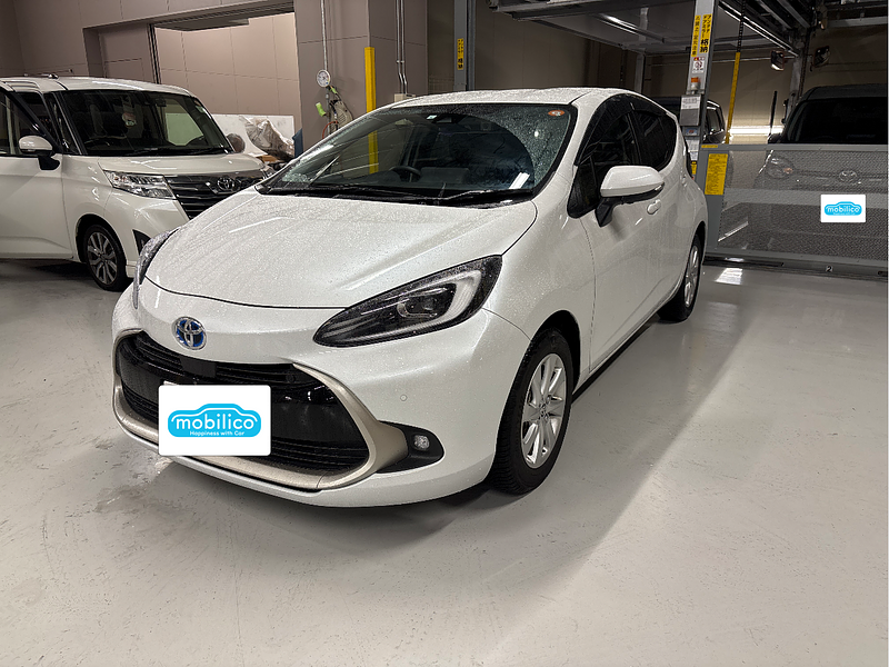 トヨタ アクア Z