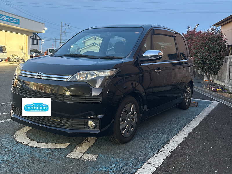 トヨタ スペイド F クイーン