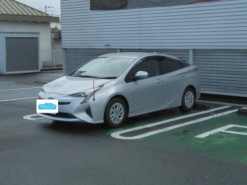 トヨタ プリウス S
