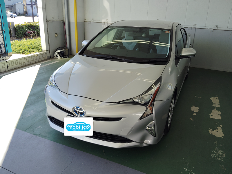 トヨタ プリウス S