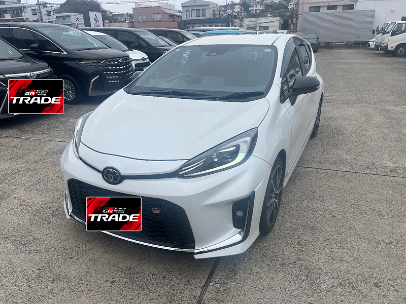 トヨタ アクア GRスポーツ