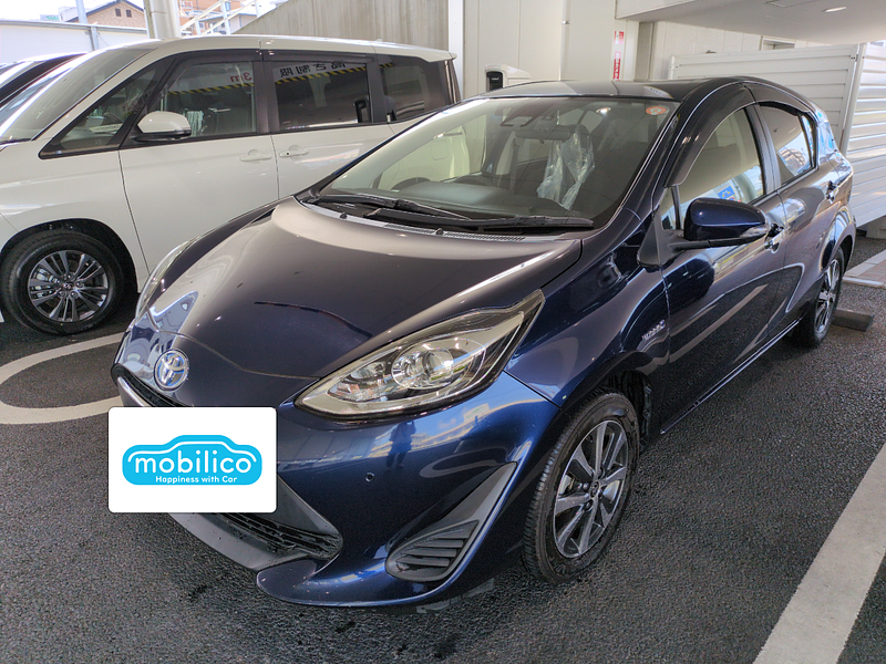 トヨタ アクア Sスタイルブラック