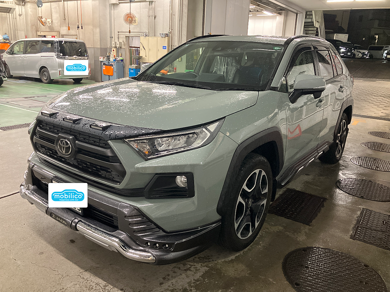 トヨタ RAV4 アドベンチャー