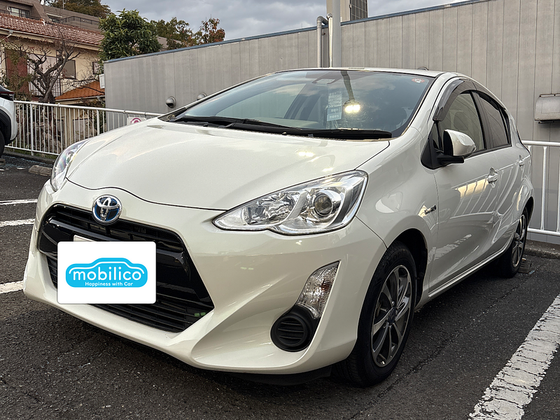 トヨタ アクア S