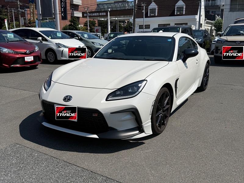 トヨタ GR86 RZ