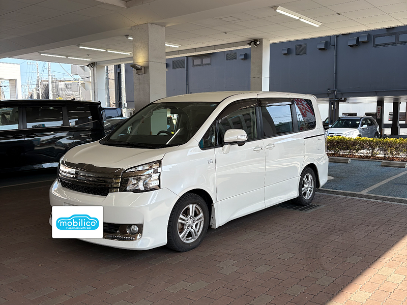 トヨタ ヴォクシー ZS G’s