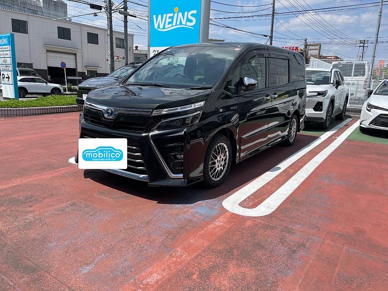 トヨタ ヴォクシー ハイブリッドZS 煌
