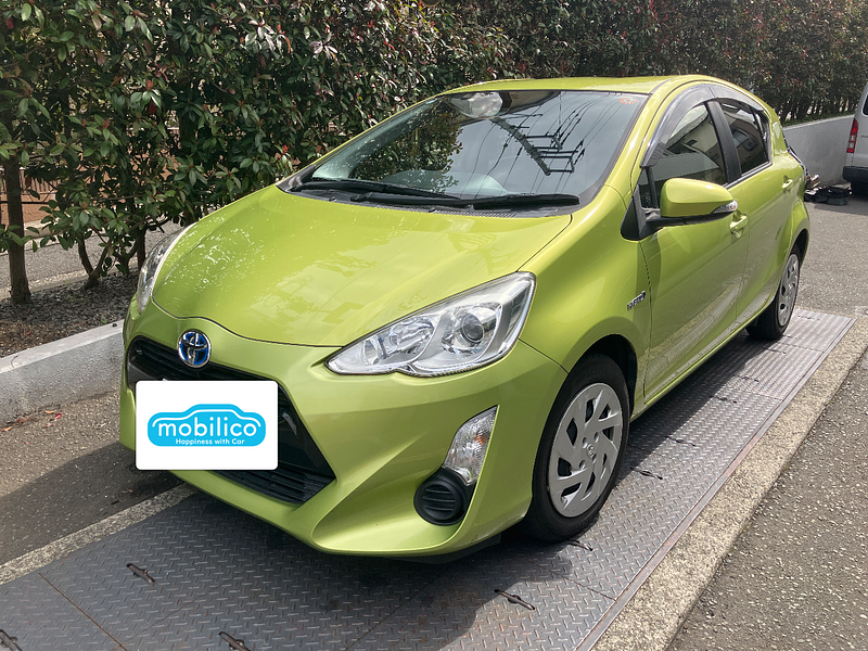 トヨタ アクア S