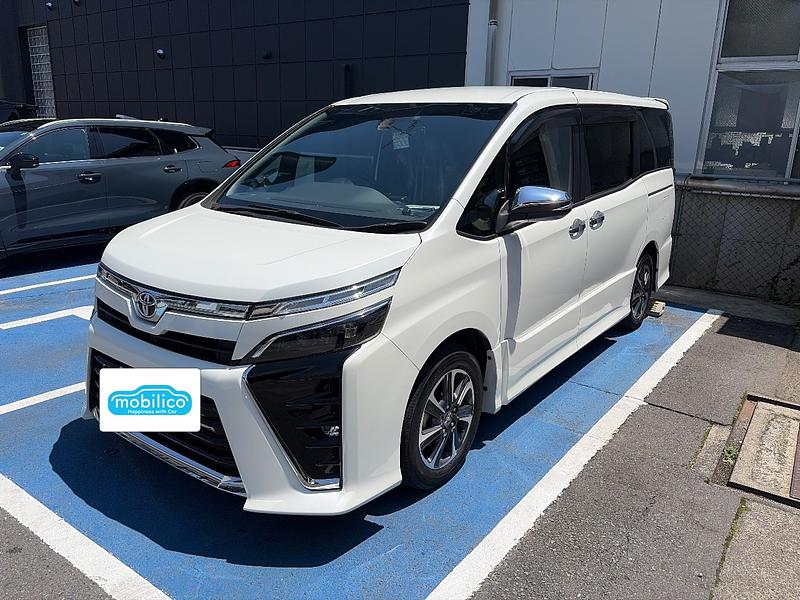 トヨタ ヴォクシー ZS 煌III